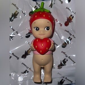 Sonny Angel - Strawberry Heart